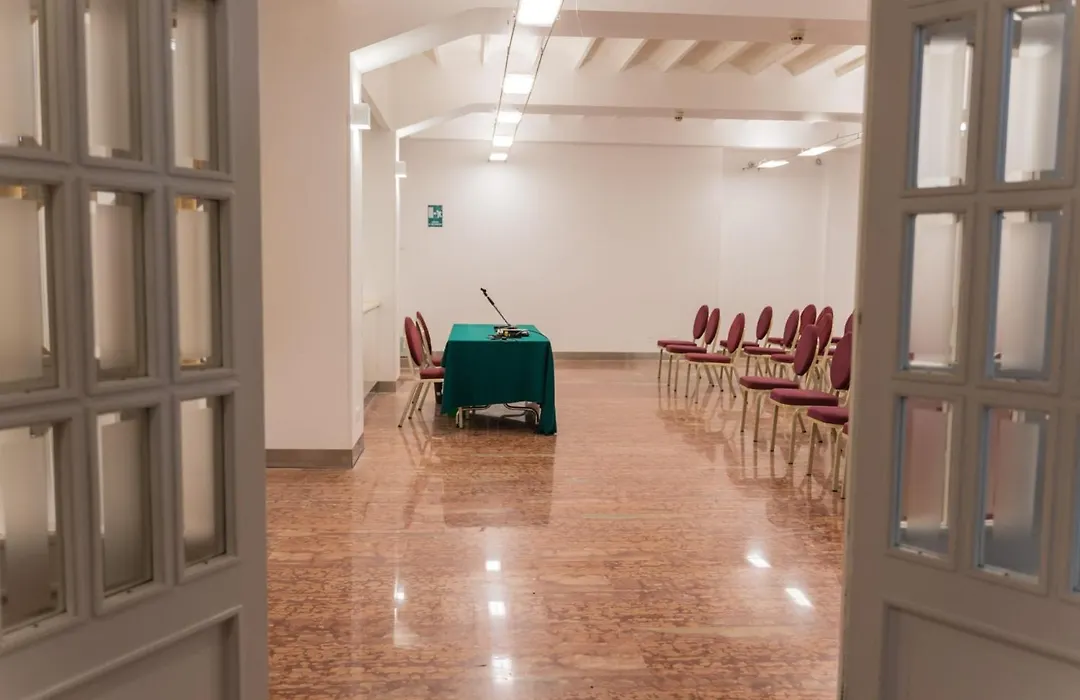 Hotel Mediterraneo-1